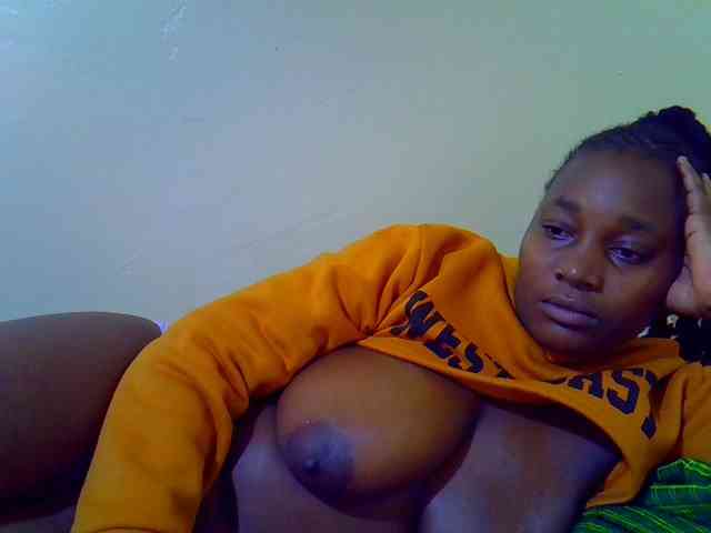 Molly-22 webcam