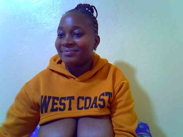 Molly-22 webcam