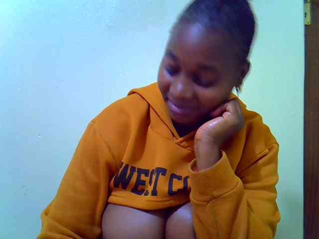 Molly-22 webcam