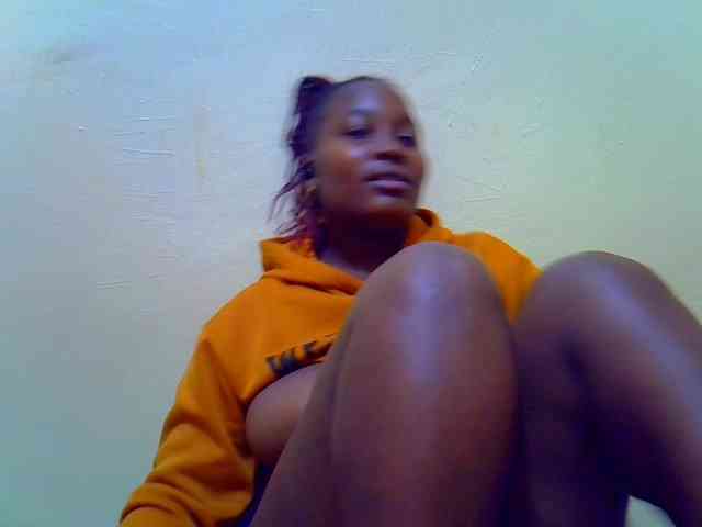 Molly-22 webcam