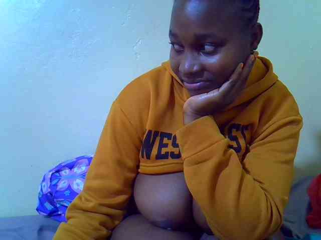 Molly-22 webcam