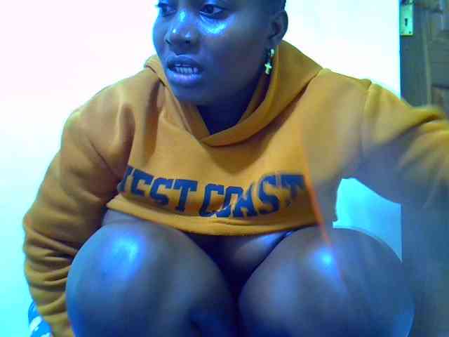 Molly-22 webcam
