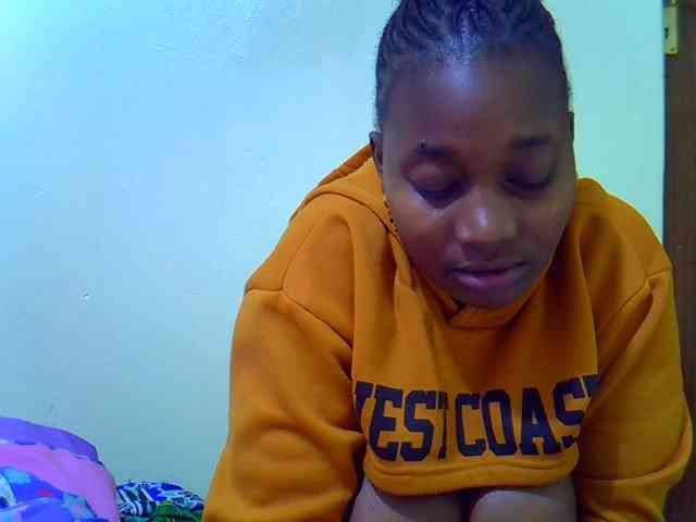Molly-22 webcam