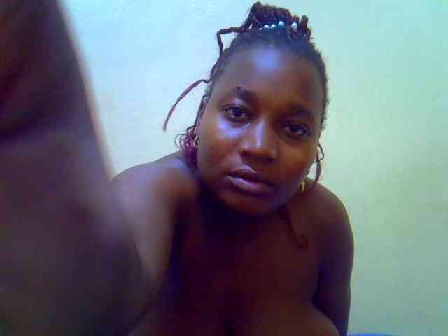 Molly-22 webcam