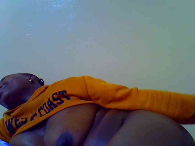Molly-22 webcam