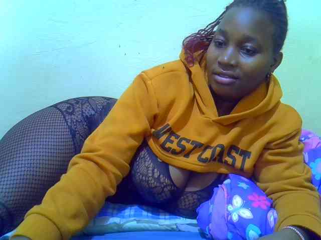 Molly-22 webcam