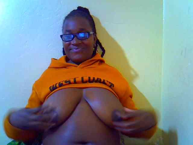 Molly-22 webcam