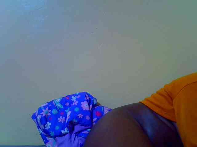 Molly-22 webcam