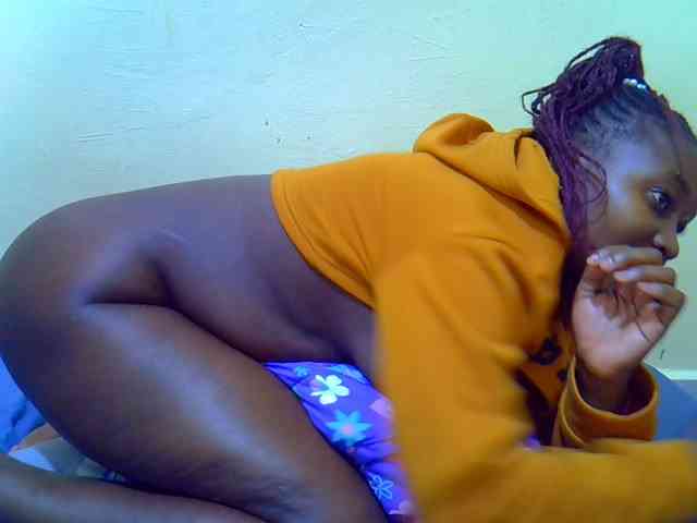 Molly-22 webcam