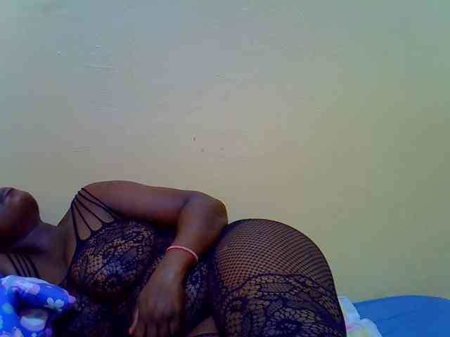 Molly-22 webcam