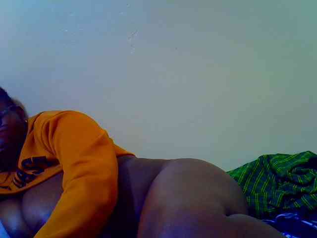 Molly-22 webcam