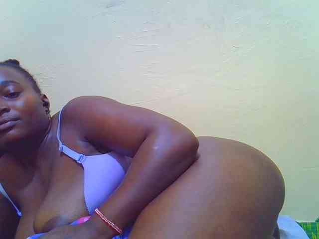 Molly-22 webcam