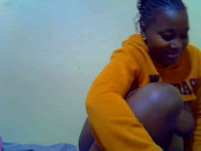 Molly-22 webcam