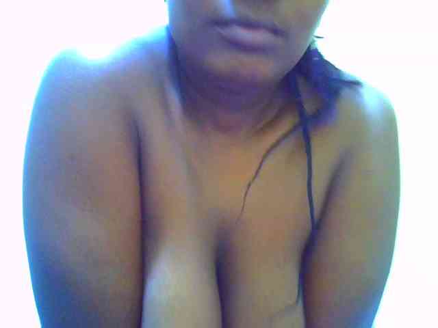 Molly-22 webcam