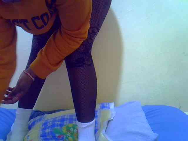 Molly-22 webcam