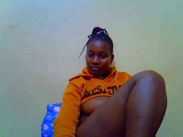 Molly-22 webcam