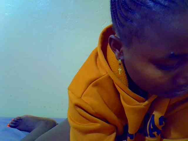 Molly-22 webcam
