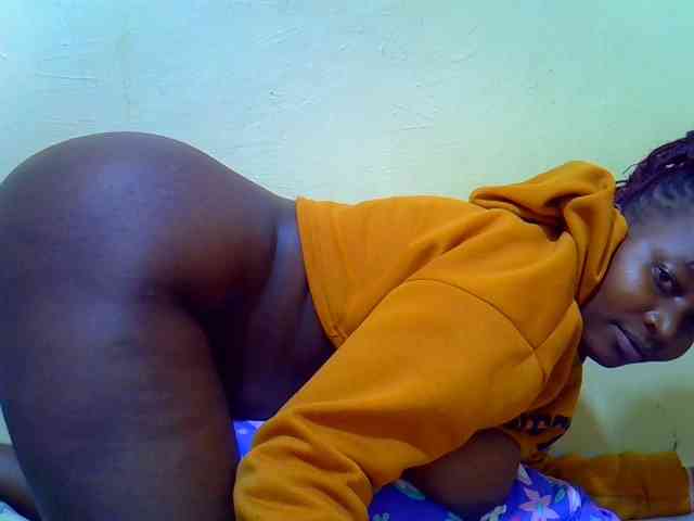 Molly-22 webcam