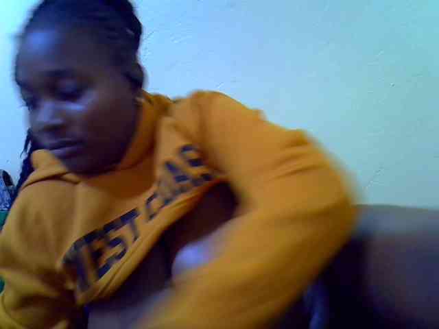 Molly-22 webcam