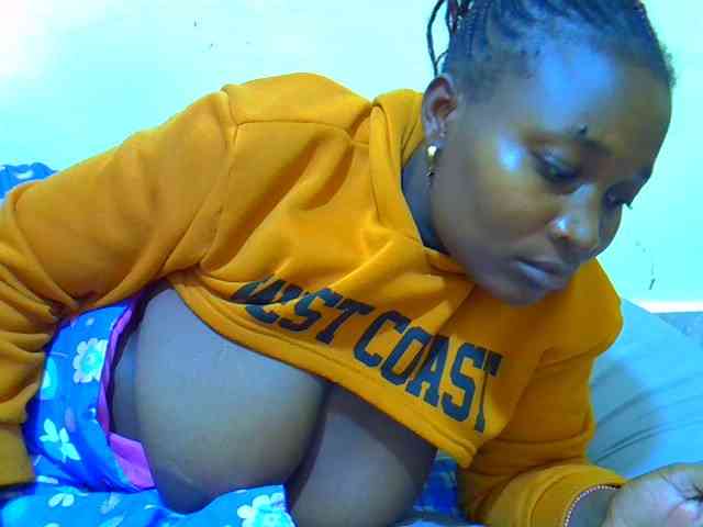 Molly-22 webcam