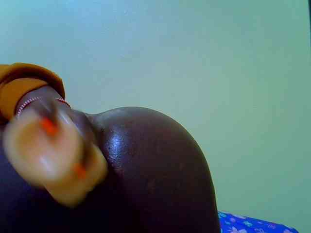 Molly-22 webcam