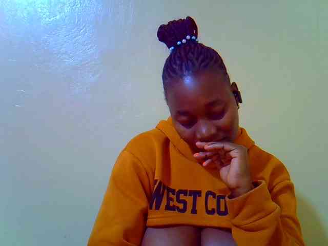 Molly-22 webcam