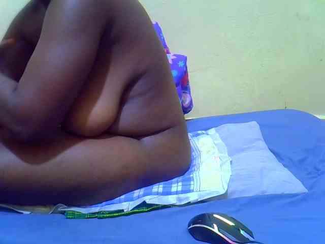 Molly-22 webcam