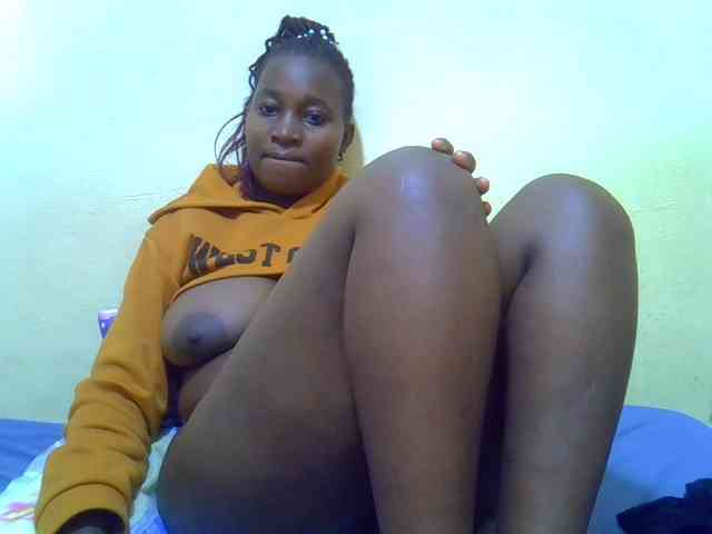 Molly-22 webcam
