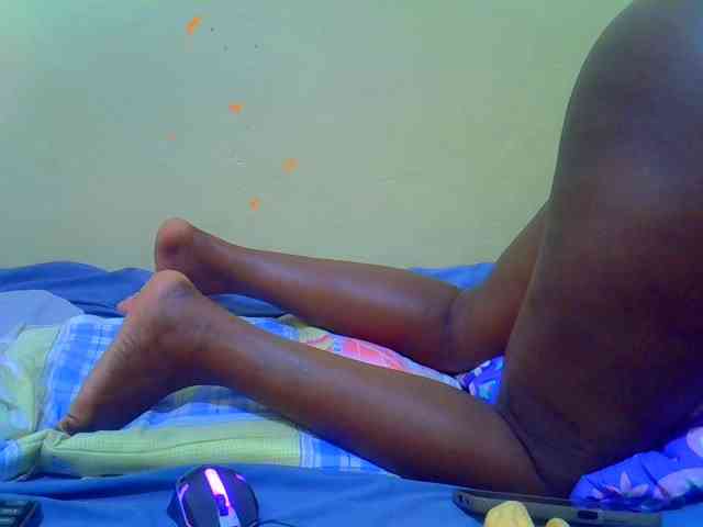 Molly-22 webcam