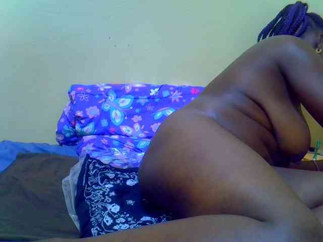 Molly-22 webcam