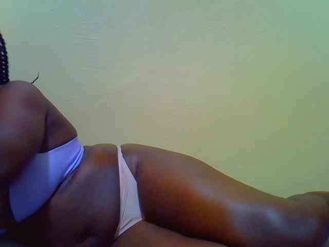 Molly-22 Live Webcam on BongaCams