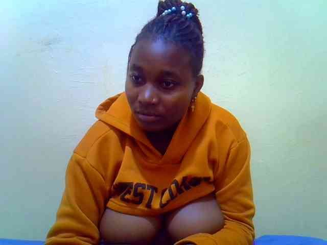 Molly-22 webcam