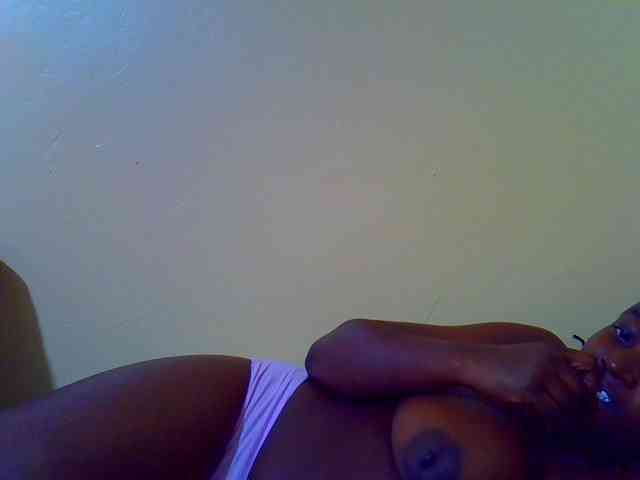 Molly-22 webcam