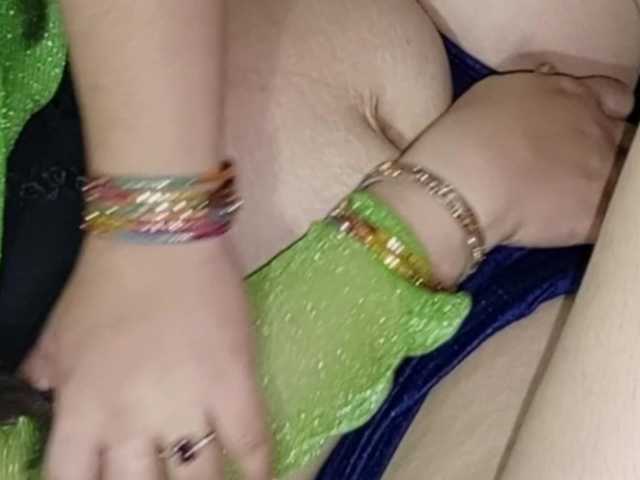 ZoyaPK live webcam show