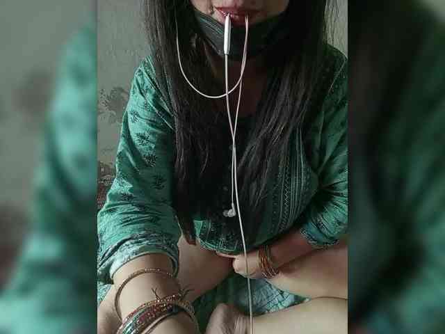 ZoyaPK webcam