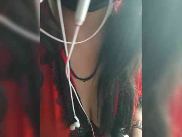 ZoyaPK webcam