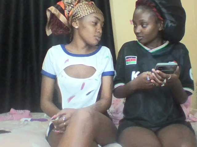 Twintribe live cam on BongaCams
