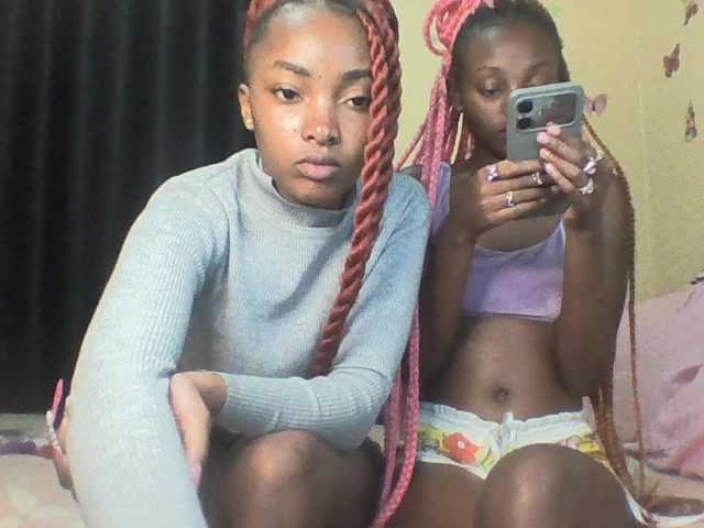 Twintribe live cam on BongaCams