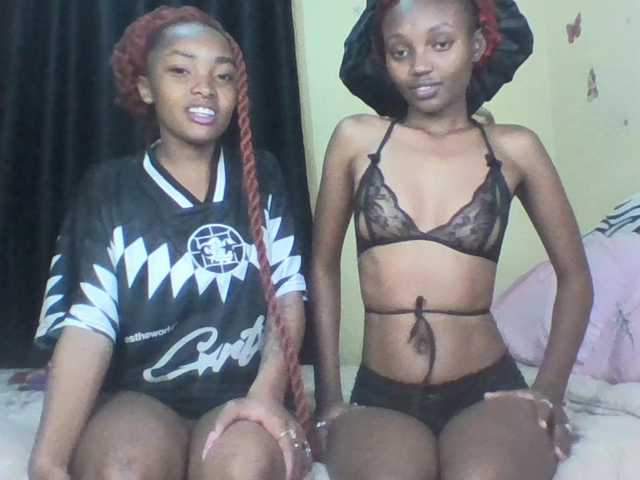 Twintribe live cam on BongaCams