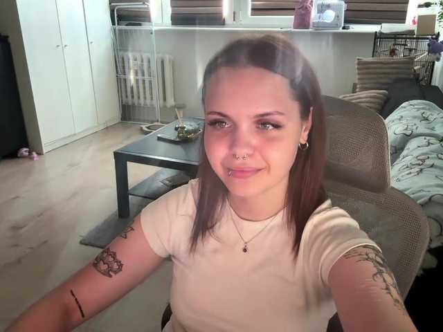 AbbyTeen live cam on BongaCams