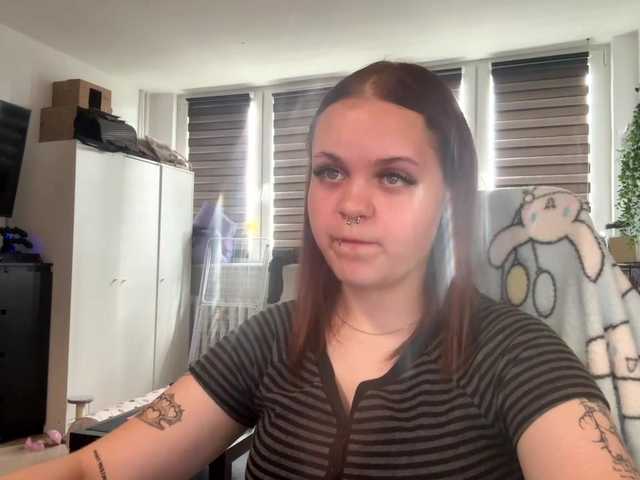 AbbyTeen live cam on BongaCams