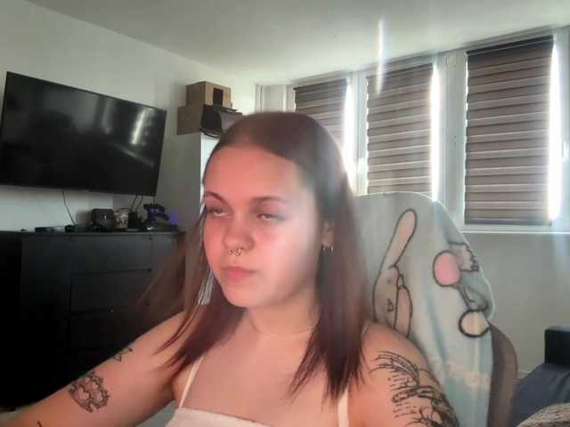 AbbyTeen live cam on BongaCams