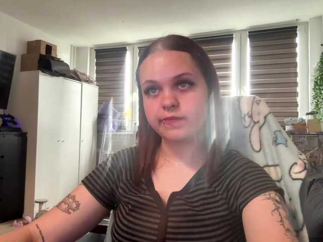 AbbyTeen live cam on BongaCams