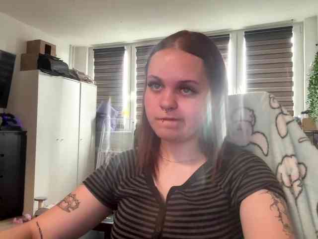 Model: AbbyTeen