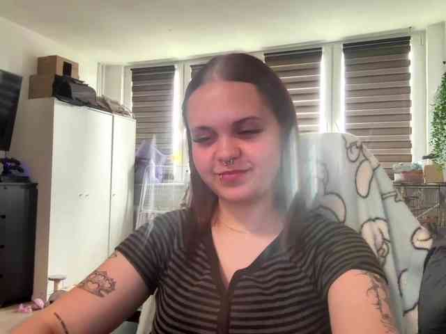 Model: AbbyTeen