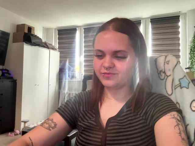 Model: AbbyTeen