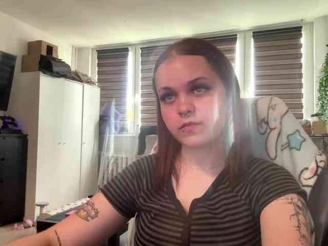 Model: AbbyTeen