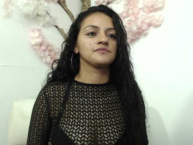 Renata-voss live cam on BongaCams