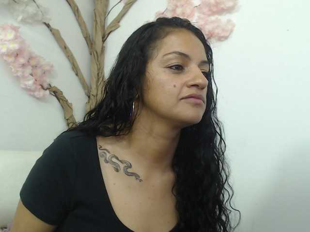 Renata-voss live cam on BongaCams