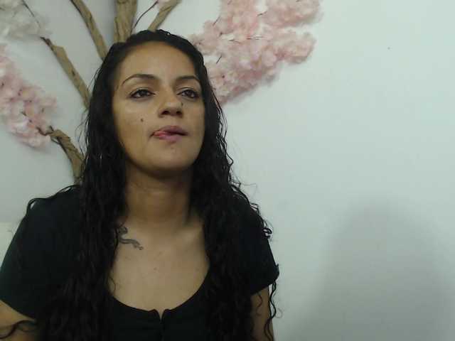 Renata-voss live cam on BongaCams